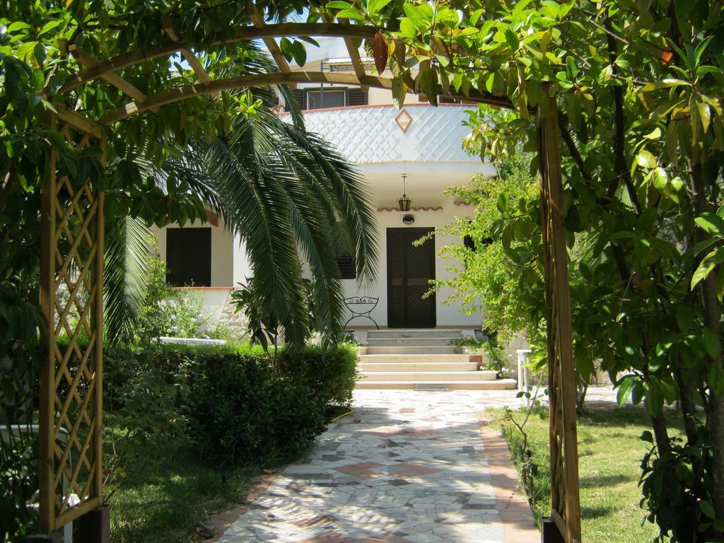 Villa Antonio Calderisi В'єсте Екстер'єр фото